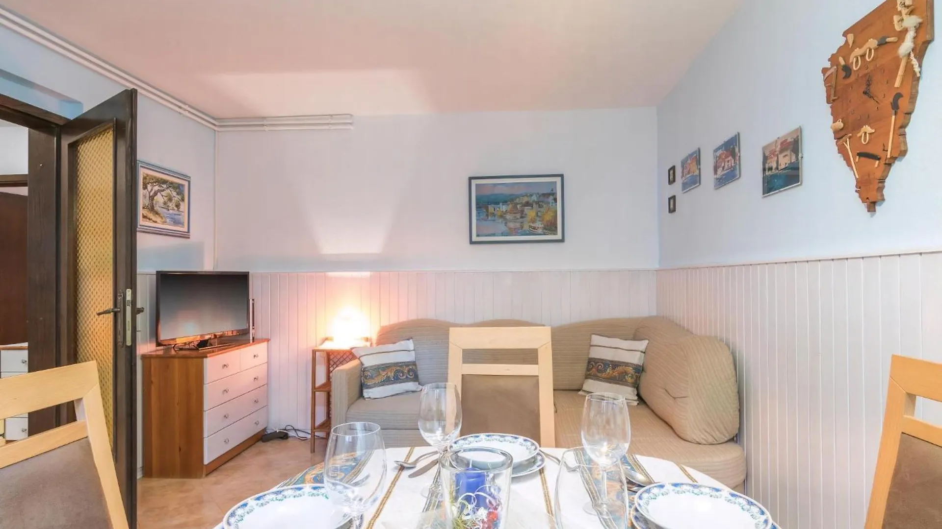Appartement Natalia Mit Grossem Gemeinschaftspool Fuškulin クロアチア